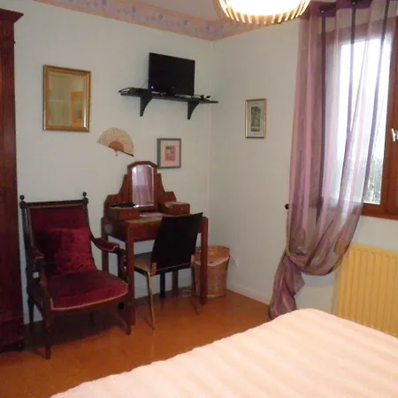 Chambres D'Hotes Les Nefliers-3